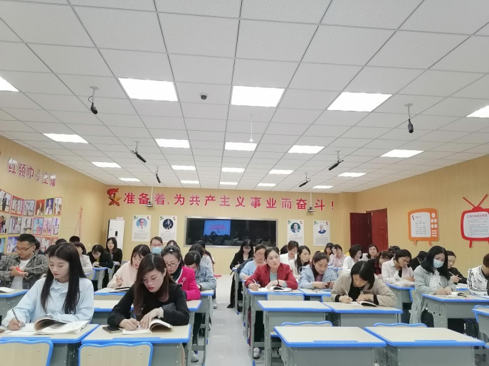 临沂兰山小学召开新冠疫情防控专题会议