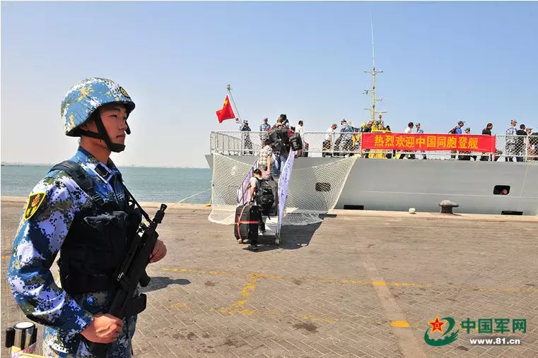 临沂舰政委讲述真实版红海行动:三进三出救400人